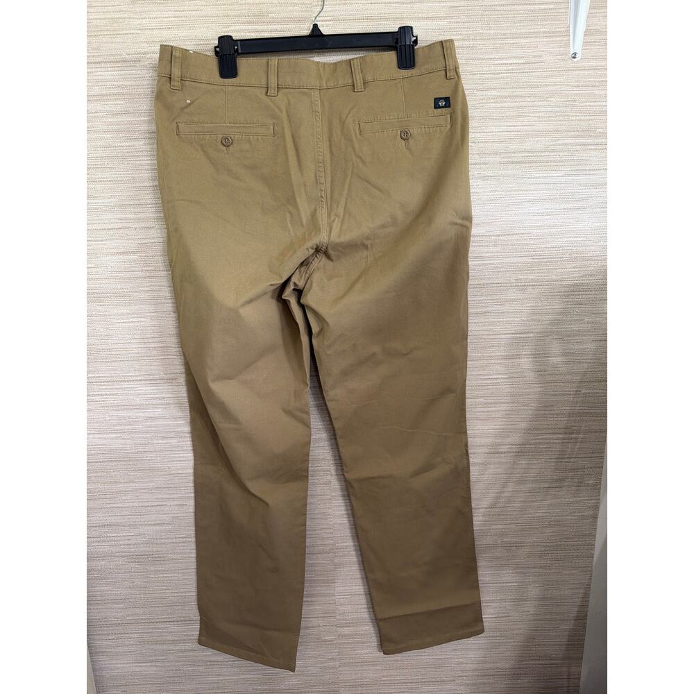 Dockers Ultimate Chino Pants men's size 36/34 NWOT - Picture 3 of 5